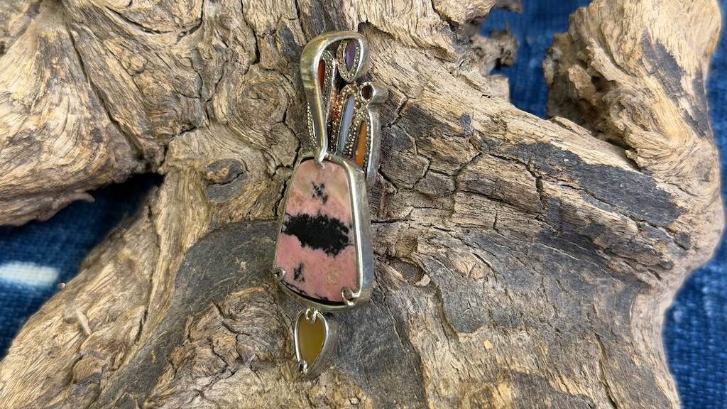Vintage Sterling Silver Pendant