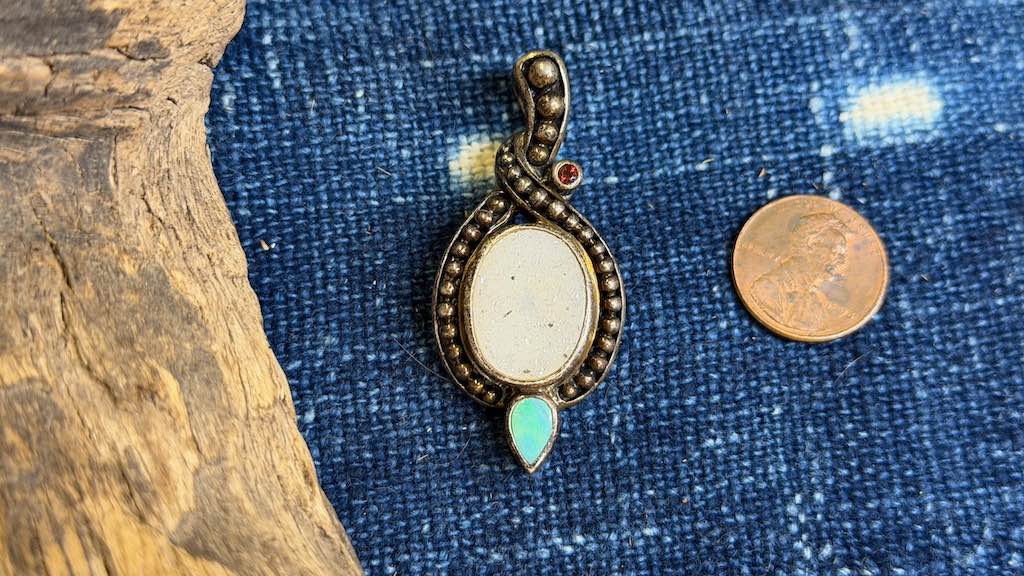 Vintage Sterling Silver Pendant