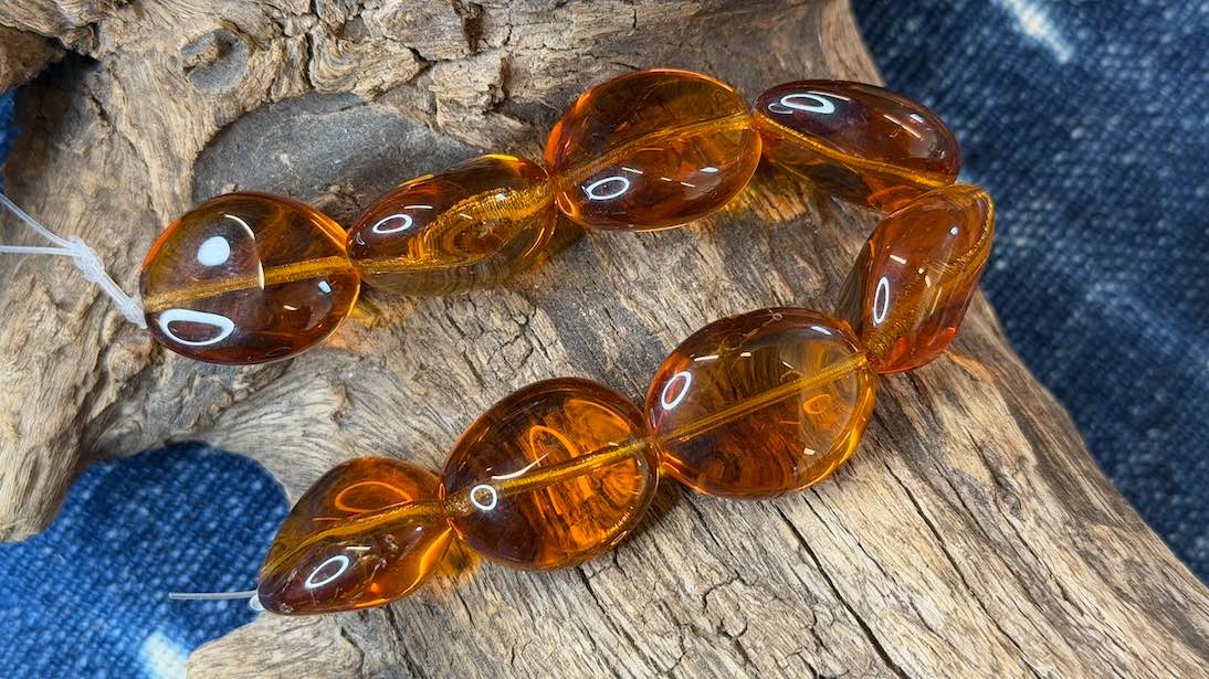 Vintage Czech Glass Bead Strand - Smooth Nugget - 20.5mm x 24.5mm - 8"