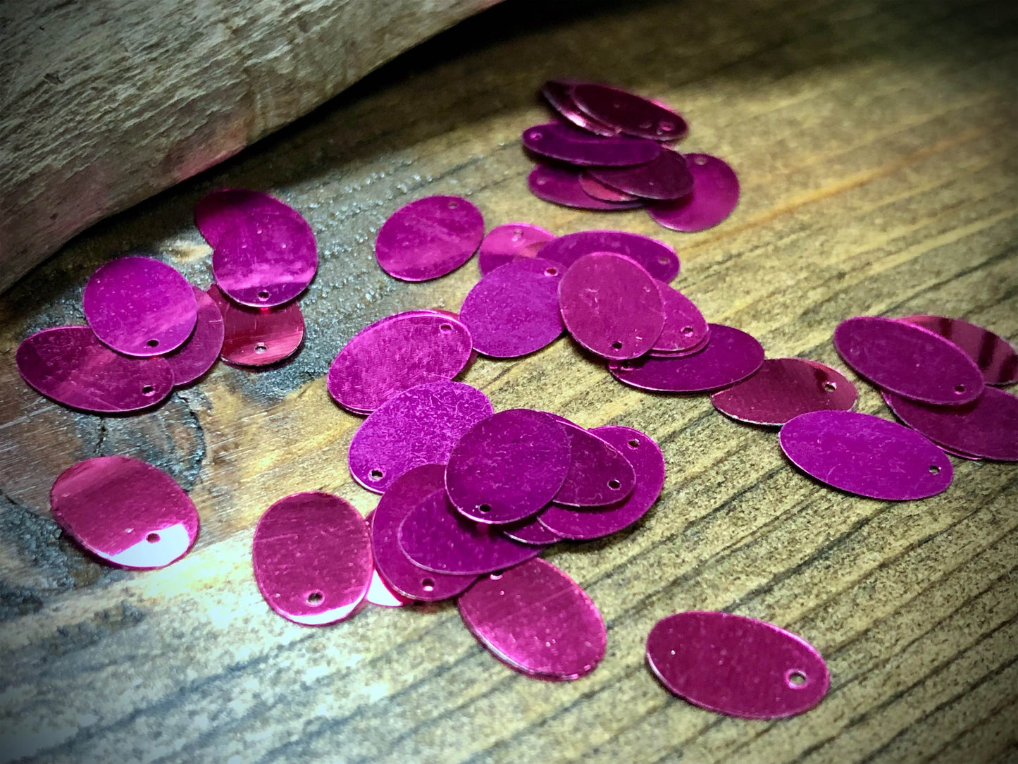 Vintage Sequins - 14mm x 9mm - Bag of Approx. 60 - Fuchsia - Oval