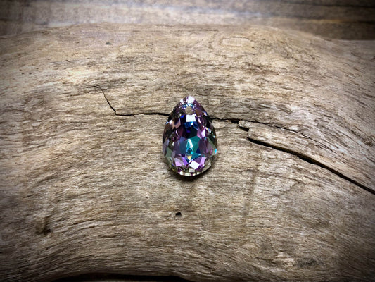 European Crystal Faceted Pear Pendant - Lavender Ombre
