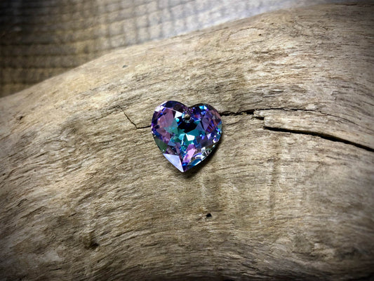 European Crystal Faceted Heart Pendant - Lavender Ombre