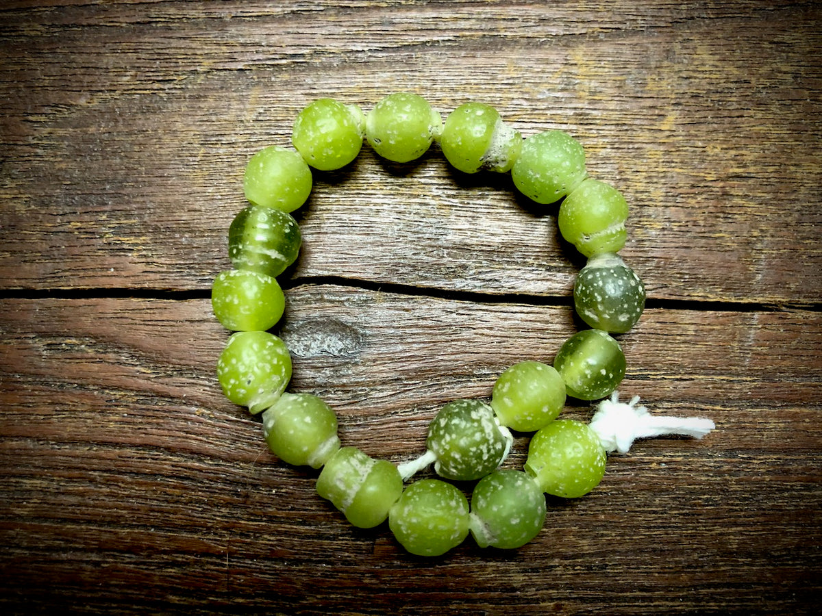Java Lime Java Glass Beads—Lime Green – Allegory Gallery