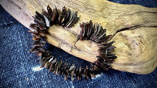 Horn Stick Bead Strand - 4mm x 15mm - Carved Birds - 7.5”