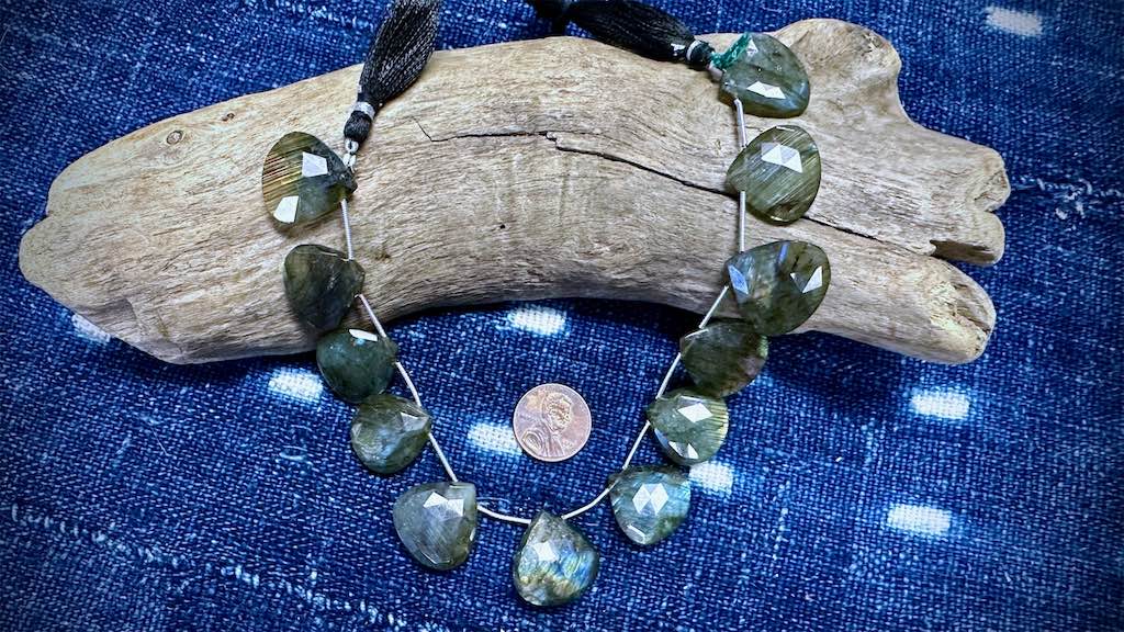 Labradorite Bead Strand - Faceted Drops - 22mm x 21mm - 9.25"