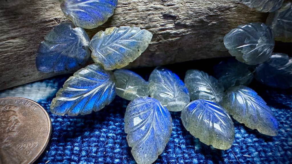 Labradorite Bead Strand - Hand-Carved Leaves - 15mm x 10mm - 7.5"