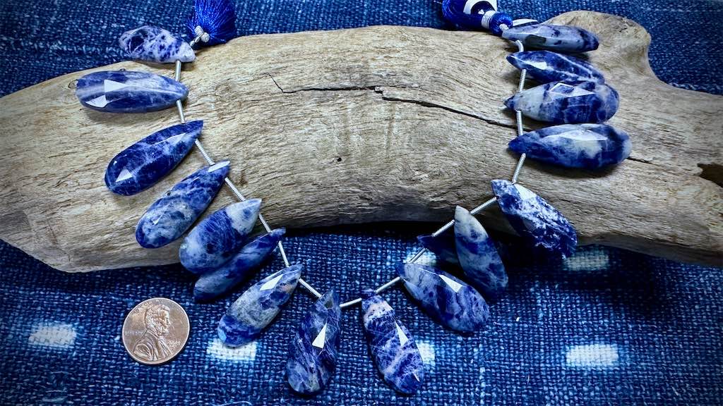 Sodalite Bead Strand - Faceted Graduated Drops - 26mm x 10mm - 32mm x 12mm - 8"