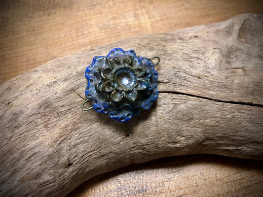 Lisa Peters Russ - Ceramic Connector