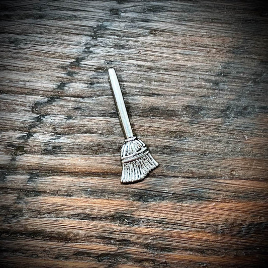 Halloween Charms - Broom