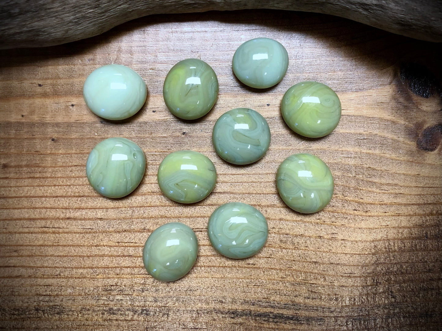 Atomic Buttons 10 Pack - Sage Green