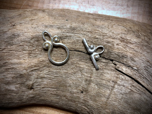 Scroll Circle Toggle Set - Silver Tone