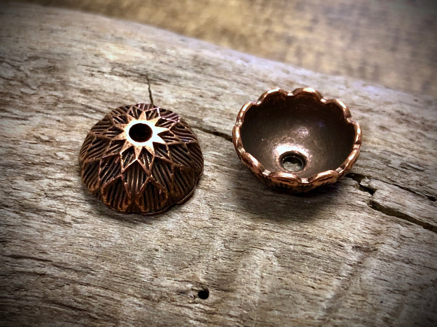 Chrysanthemum Bead Cap - Antique Copper