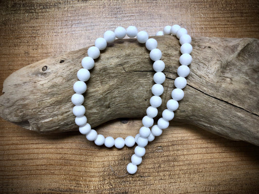 Dyed Jade Smooth Rounds - White - 8mm - 15.5"