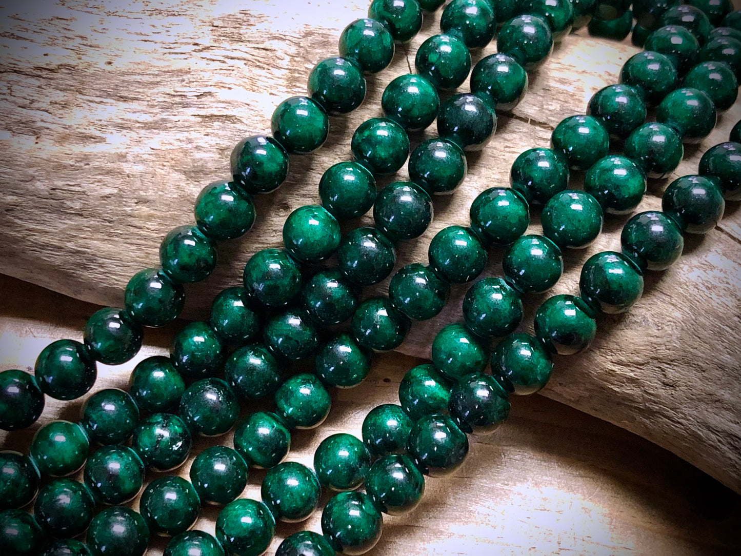 Dyed Jade Smooth Rounds - Dark Green - 8mm - 15.5"