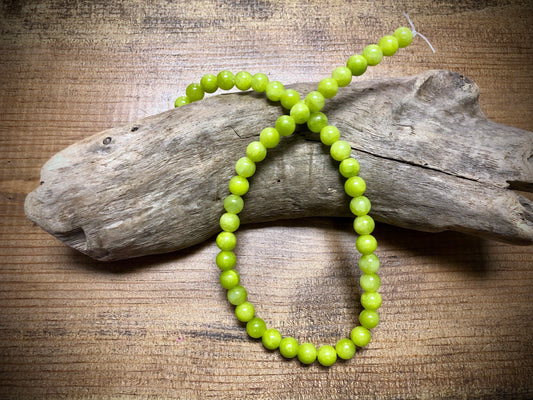Dyed Jade Smooth Rounds - Lime Green - 8mm - 15.5"