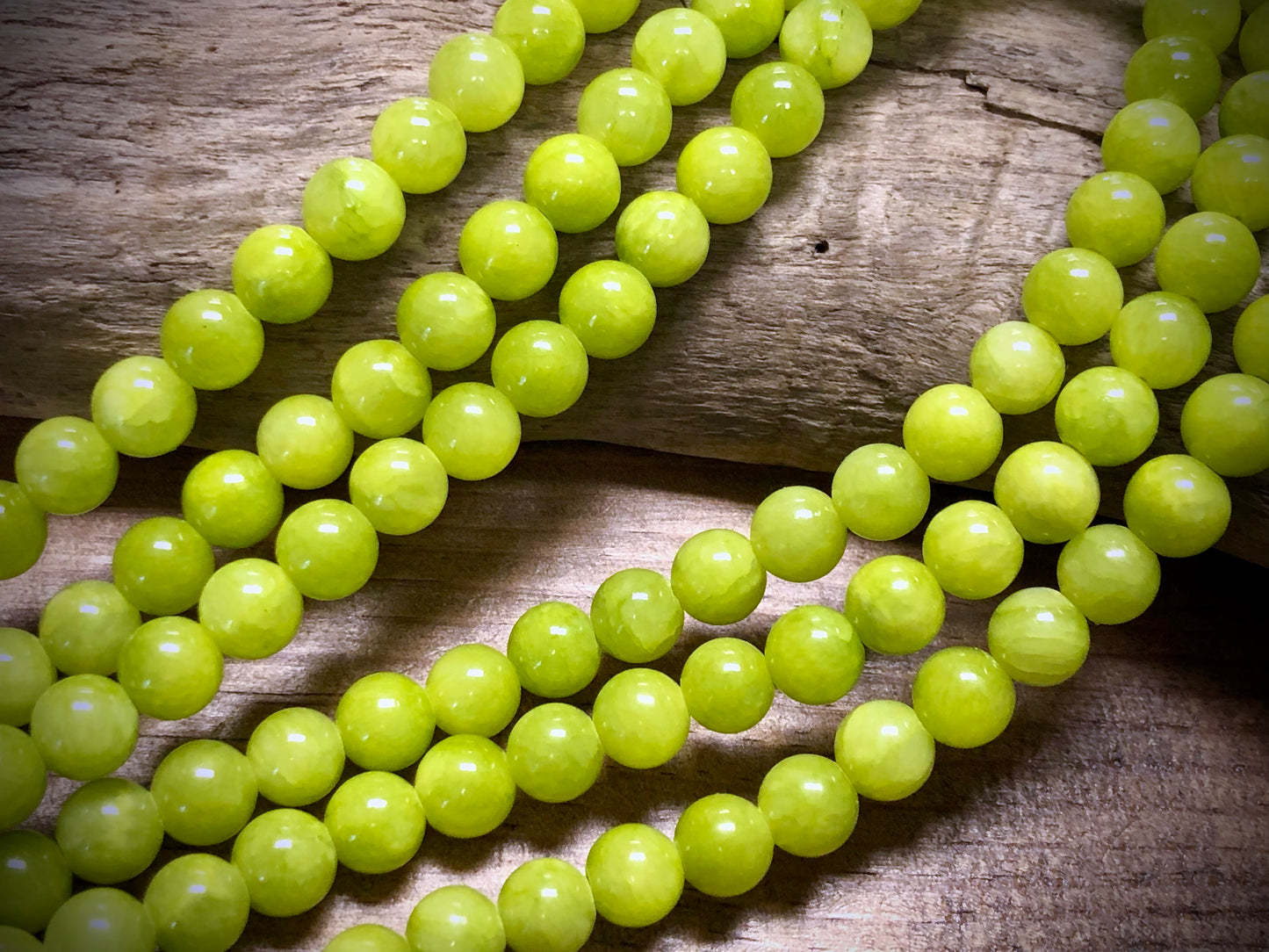 Dyed Jade Smooth Rounds - Lime Green - 8mm - 15.5"