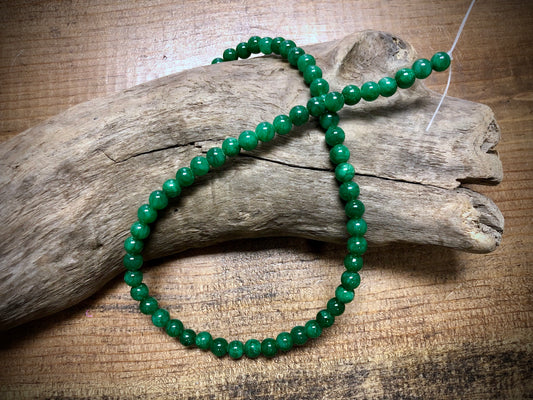 Dyed Jade Smooth Rounds - Green - 6mm - 15.5"