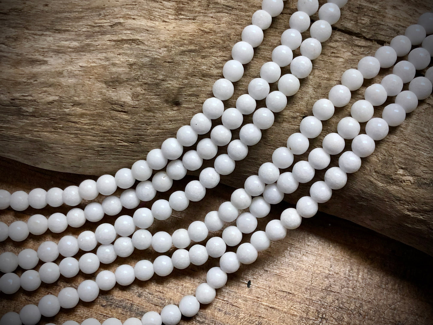 Dyed Jade Smooth Rounds - White - 4mm - 15.5"