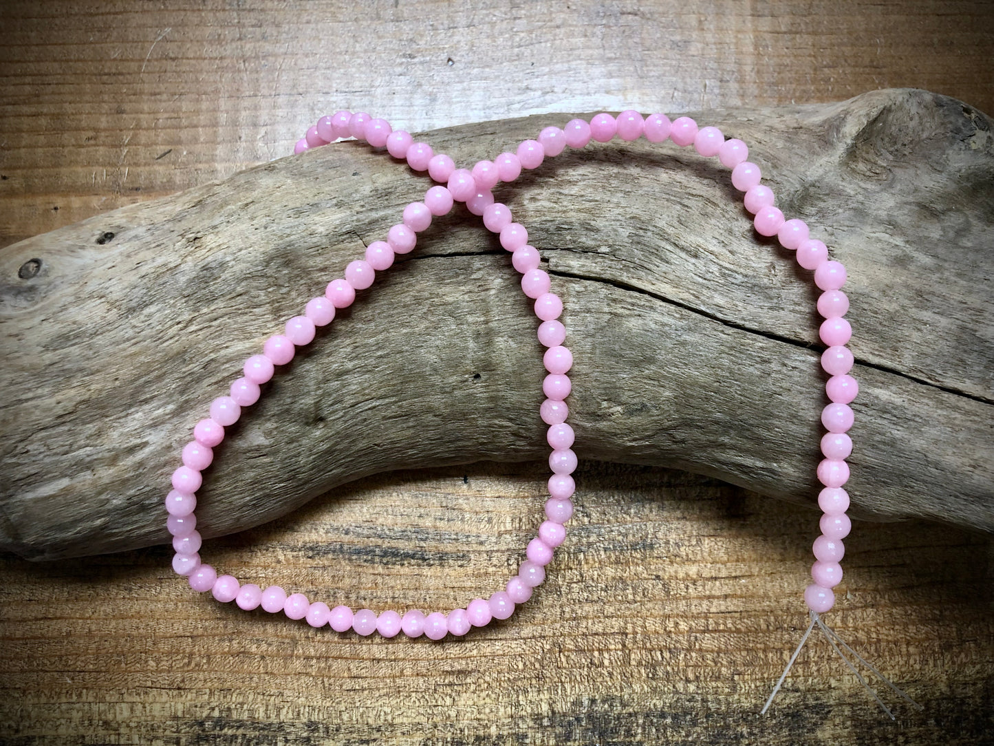 Dyed Jade Smooth Rounds - Light Pink - 4mm - 15.5"