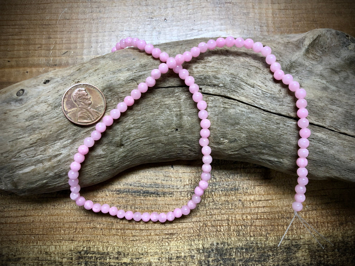Dyed Jade Smooth Rounds - Light Pink - 4mm - 15.5"