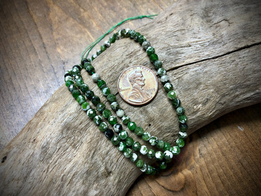 Diopside - 4mm - Faceted Diamond Cut Rounds