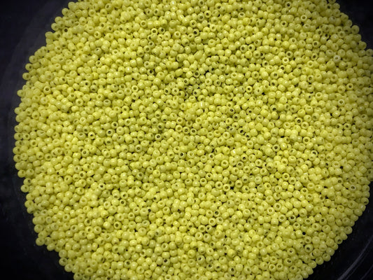 Vintage Venetian Seed Beads - 12/0 - Greenish Yellow