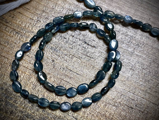 Sapphire Smooth Ovals Bead Strand - 5mm x 7mm - 15"