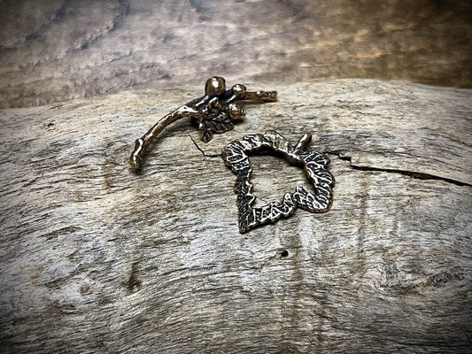 Bronze Currant Berry and Leaf Toggle Clasp