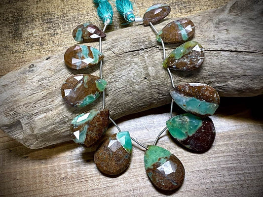 Chrysoprase Graduated Faceted Drops Bead Strand - 16mm x 25mm - 24mm x 33mm - 8"