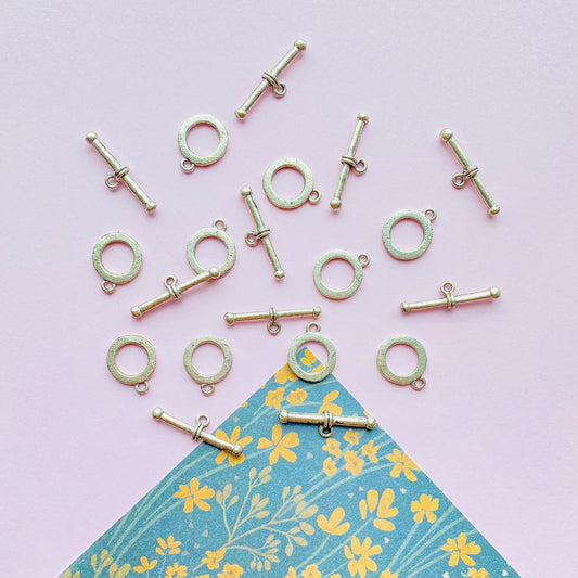 Allegory Gallery Pewter—Toggle Clasp—Round